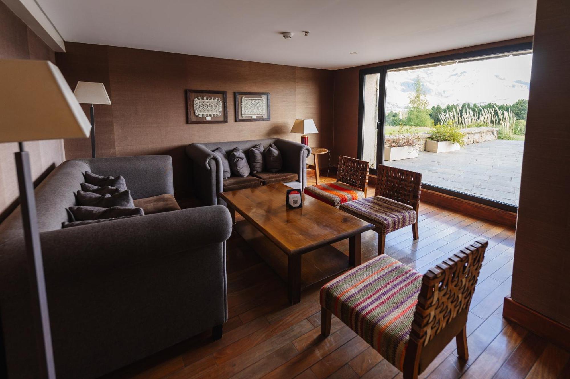 Loi Suites Chapelco Hotel Сан-Мартин-де-лос-Андес Экстерьер фото